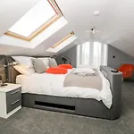 بيت للعطل The Annex ألفرستون